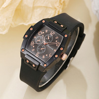 YuSa893 pas cher 4 pièces/ensemble minimaliste mode Couple montre Rome hommes montres et 2 pièces perles Bracelets cadeau pour femmes et hommes