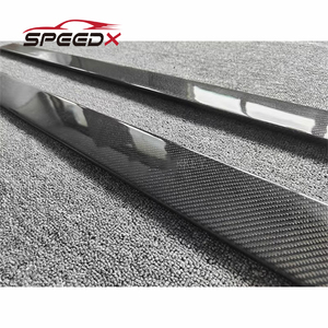 Jupe latérale avant en carbone pour <span class=keywords><strong>Porsche</strong></span> <span class=keywords><strong>981</strong></span> <span class=keywords><strong>Cayman</strong></span> & Boxster Kit de carrosserie <span class=keywords><strong>981</strong></span> Jupe latérale style Cmst en fibre de carbone - Product Image 2