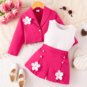 Set di 3 Pezzi per Festa alla Moda: <span class=keywords><strong>Blazer</strong></span> Rosso Rosa, Gilet <span class=keywords><strong>Bianco</strong></span> e Pantaloncini per Bambine - Product Image 1