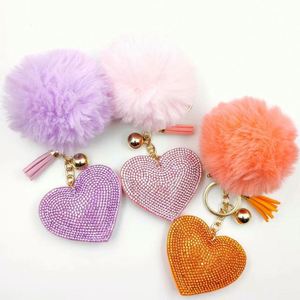 Llavero de Peluche Suave con Luz y Borlas para el Día de San Valentín, Adorno de Bolsa con Corazón de Cristal Brillante, Regalo - Product Image 2
