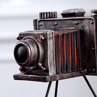 Retro camera-vormig, milieuvriendelijk, handgeschilderd hars ornament voor Pasen en Valentijnsdag, decoratie voor thuis.