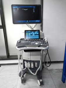 Échographe Doppler Couleur Haut de Gamme Mindary DC-80S – Appareil d'Échographie d'Occasion - Product Image 1