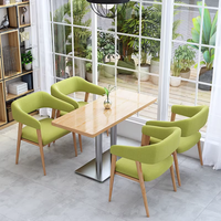 Ensemble de salle à manger commercial moderne pour café et restaurant : table et banquette carrées 2 places en bois massif durable avec mousse haute densité