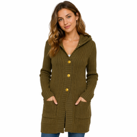 Hochwertiger Maßgefertigter Damen-Winterpullover mit Kapuze und Knöpfen - Retro und Elegant