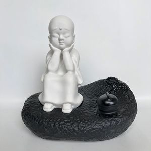 Escultura de resina de monje <span class=keywords><strong>Zen</strong></span>, figura de meditación, decoración nórdica minimalista pintada a mano, soporte para incienso, adorno para sala de estar - Product Image 1