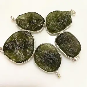 Wholesale natural crystal raw green meteorite pendant rough MOLDAVITE necklace