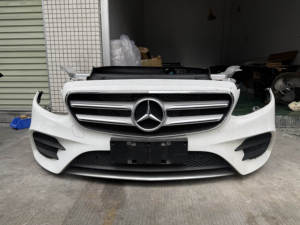 Ensamblaje de corte de Nariz de boca delantera desmontado al por mayor incluido con ventilador condensador de radiador para <span class=keywords><strong>Mercedes</strong></span> <span class=keywords><strong>Benz</strong></span> Clase <span class=keywords><strong>E</strong></span> W213 2014-2018 - Product Image 2
