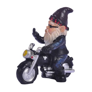 งานฝีมือเรซิ่นรูปคนแคระ  งานแฮนด์เมดรักษ์โลก  รูปการ์ตูนชายชราขี่มอเตอร์ไซค์  ของขวัญคริสต์มาส - Product Image 4