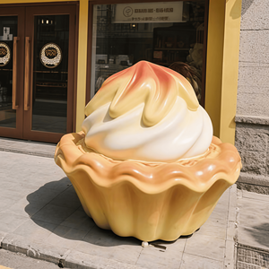 פסל עוגת טארט ביצים מעוצב בעבודת יד משרף ידידותי לסביבה, לקישוט חנויות קינוחים - Product Image 4