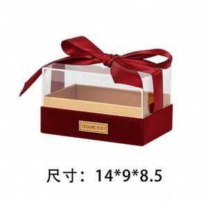 กล่องของขวัญอะคริลิคทรงสี่เหลี่ยมลายการ์ตูน ฝาใส ปั๊มทอง ดีไซน์พกพาสะดวก โลโก้สั่งทำได้ ทันสมัย เหมาะสำหรับงานแต่งงาน ของชำร่วย - Product Image 4