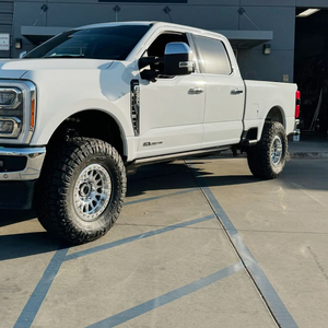 機械加工されたフェイスビードロック4x4ホイール 6x139.7 17x8.5 10 0mmPCD 8*130mm 8*139.7 ジェイルブレイク リデイ ダッジチャージャー用 中古 - Product Image 4