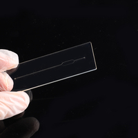 Puces microfluidiques en verre/acrylique usinées par CNC pour la surveillance en temps réel des indicateurs physiologiques humains et la gestion des maladies chroniques
