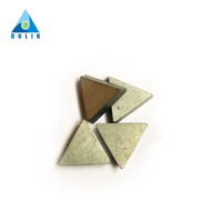 P30 triangle fini et blanc de carbure de tungstène de fraisage
