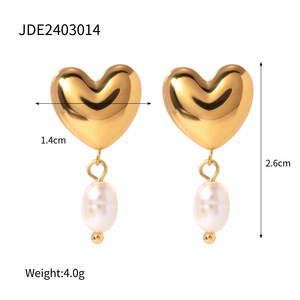Nouvelles boucles d'oreilles pendantes en acier inoxydable plaqué or avec <span class=keywords><strong>perle</strong></span> d'eau douce, cadeau romantique pour <span class=keywords><strong>la</strong></span> Saint-Valentin - Product Image 2