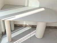 Ensemble de table et chaises de bureau pour ordinateur, style moderne, simple et luxueux, idéal pour les petites maisons familiales