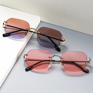 Gafas de Sol Cuadradas Modernas de Diseño con Marco Metálico Sin Montura, Protección UV400, <span class=keywords><strong>Lentes</strong></span> de Resina, Unisex, 6 Colores - Product Image 2