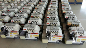 Máquinas de Coser Industriales Usadas de Segunda Mano 747 Overlock de 4 Hilos - Product Image 3