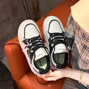 Chaussures de sport de haute qualité 2026 à semelle épaisse, décontractées, respirantes et anti-odeurs pour femmes - Product Image 3