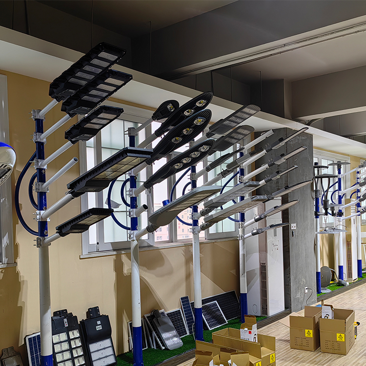 9000 watt solar street light