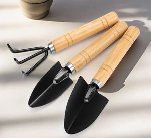 Draagbare Tweetandige Vork Voor Grondversoepeling Planten Bloemen Groenten Doe-Het-Zelf Tuingereedschap Inclusief Schoppen Handmatige Kracht - Product Image 2