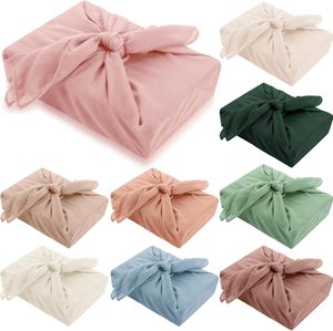 การห่อของขวัญแบบญี่ปุ่น วิธีการห่อของขวัญแบบญี่ปุ่นที่นำกลับมาใช้ใหม่ได้ ผ้าห่อของขวัญแบบญี่ปุ่น ฟุโรชิกิ ผ้าห่อของขวัญแบบญี่ปุ่นที่นำกลับมาใช้ใหม่ได้ - Product Image 1