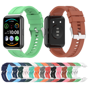 Correa de pulsera con hebilla de Metal plateado para <span class=keywords><strong>Huawei</strong></span> <span class=keywords><strong>Watch</strong></span> Fit 2, pulsera de silicona suave con patrón de neumático activo/clásico/elegante - Product Image 1