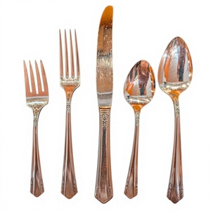Ensemble de couverts en métal pour les fêtes, lavable au lave-vaisselle, acier inoxydable de qualité alimentaire, ensembles de couverts élégants, 5 pièces, design moderne - Product Image 1
