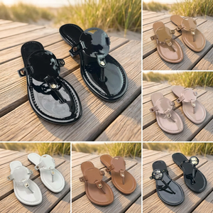 Sandalias de Playa para Mujer 2026, Antideslizantes, para Interiores, Forradas en Cuero, con Punta Abierta, Diseño Floral, Chanclas de PU - Product Image 2
