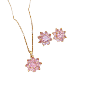 Colgante de Girasol con Cristal de Zirconia, Chapado en Oro de 18K, con Encanto de Corazón, Joyería Moderna para Mujer, Regalos para Bodas y Fiestas - Product Image 1