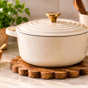 Ensemble de 2 dessous-de-plat en bois faits à la main, motif festonné, 8 pouces, ronds rustiques, pour plats chauds, théière et poêle, pour cuisine nordique - Product Image 2