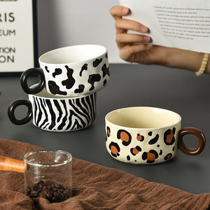 Nuova Tazza da Caffè in Porcellana Smaltata Leopardata da 300ml, Impilabile, Fatta a Mano, Riutilizzabile, per Caffè/Cappuccino/Latte - Product Image 3