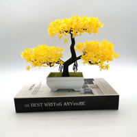 Großhandel Kleiner Künstlicher Kiefernbaum aus Plastik für Innenräume, Heimdekoration, Abschlussfeier, Künstliche Pflanze im Topf, Kiefer-Bonsai