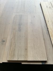 Plancher en chêne de qualité commerciale pour la maison, revêtement de sol en bois d'ingénierie pour les intérieurs résidentiels et de bureaux - Product Image 3