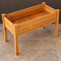 Grandes jardinières carrées surélevées en bois pour l'extérieur, pour usage domestique, design classique, pour fleurs, légumes et herbes.
