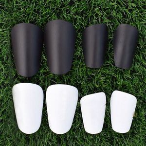 Protège-tibias de football miniatures personnalisés OEM noirs et blancs, manchons longs de protection, équipement de football - Product Image 1