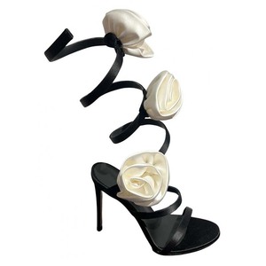 Sandales à talons aiguilles dorées pour femme, élégantes, à bride arrière, en satin blanc, à motif floral, à enfiler, à talons creux peu profonds, pour robe - Product Image 5