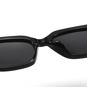 แว่นตาแฟชั่น H80308 รุ่นปี 2023 ทรงสี่เหลี่ยมแบบตาแมวสำหรับผู้หญิง - Product Image 2