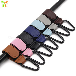 Crochets et clips en cuir PU pour poussette, accessoires pratiques pour poussette, crochets pour sac à langer pour accrocher les sacs à couches - Product Image 3