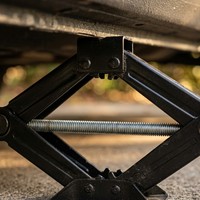Cric ciseaux manuel 0,8 tonne pour voiture, élévateur de pneus robuste en acier 80-270 mm, outil d'urgence portable pour véhicule, taille compacte