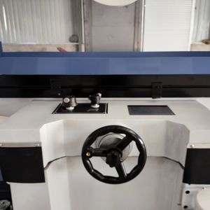 Meuleuse de surface électrique universelle rectifieuse humide à surface métallique - Product Image 2