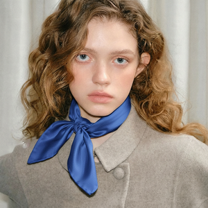 <span class=keywords><strong>Foulard</strong></span> carré moyen <span class=keywords><strong>en</strong></span> satin pour <span class=keywords><strong>femme</strong></span>, sensation soyeuse, idéal pour le sommeil et le soin des cheveux - Product Image 1