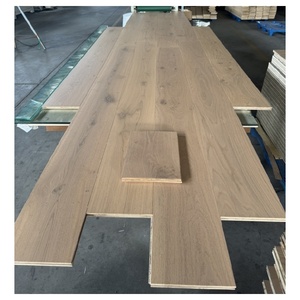 Suelo de Madera de Roble Blanco Cepillado Multicapa, 1900 mm de Longitud, Sistema de Instalación T&G, Diseño Moderno - Product Image 1