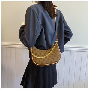 Bolso Tote Casual de Lujo para Mujer con Correa de Hombro Única, Cierre Abierto, Material de PU Impermeable - Product Image 4