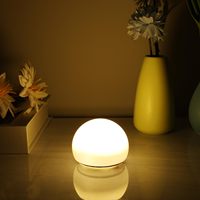 Veilleuse LED rectangulaire portable contemporaine avec minuterie, lumière chaude sans fil pour chevet, ambiance et sommeil, idéale comme cadeau