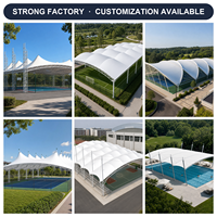 Couverture de terrain de futsal en membrane, structure en acier multi-arche ondulée, imperméable, résistante aux UV, translucide, sur mesure