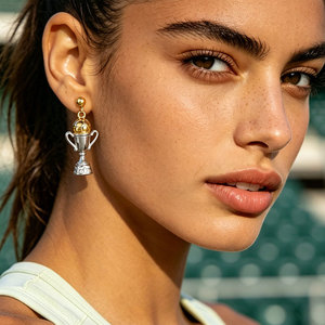 Boucles d'oreilles pendantes de sport en acier inoxydable 316L plaqué or 14k 18k, motif Coupe du Monde de football, pour femmes - Vente en gros de bijoux de mode - Product Image 3