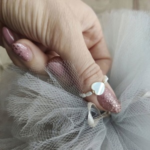 New Arrival Fashion Statement Freshwater Pearl Elastic <b>Rings</b> with Heart Shell Beads Handmade Tiny Pearl <b>Ring</b> Gift for Bridesmaid - Product Image 2