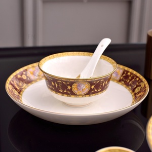 Juego de Vajilla de Porcelana Fina con Incrustaciones de Oro Rosa de 28 Piezas, Estilo Europeo de Lujo, con Juego de Cubiertos para Uso en el Hogar y Bodas - Product Image 4