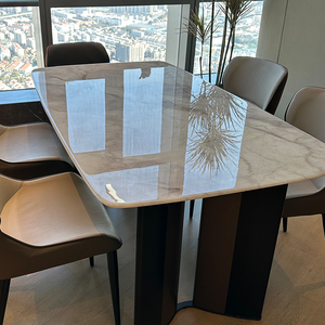 Bàn ăn và ghế bằng đá sintered hiện đại, chân thép không gỉ Ý - Product Image 3