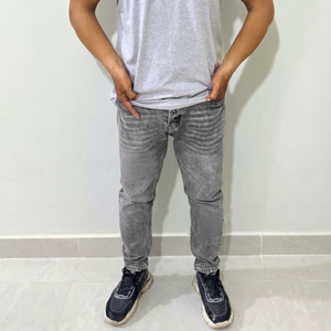 Wholesale Customized Men's High Street Embroidered <b>Jeans</b> Patchwork Plaid Distressed High <b>Waist</b> Regular Straight Eco-Friendly - Product Image 1